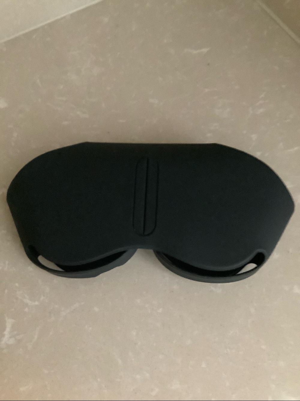 Protective Black Silicone Headset Carrying Case - Picture 2 of 3